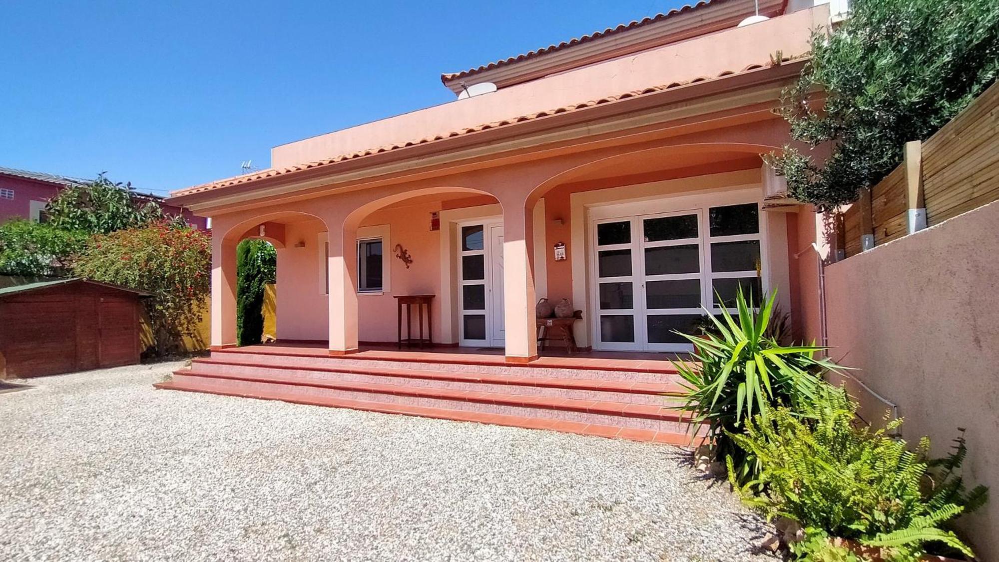 Villa Du Lac Speciale Pour Famille Avec Enfant Riudecanyes Exterior photo